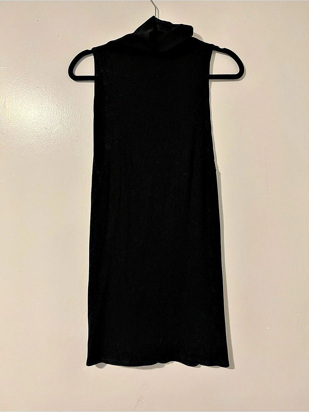 Reformation Ribbed High Neck Dress in Black Size XS Like New